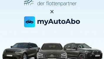 Drei nebeneinander geparkte SUVs verschiedener Marken vor weißem Hintergrund mit Logos und Text akf servicelease der flottenpartner und myAutoAbo darüber